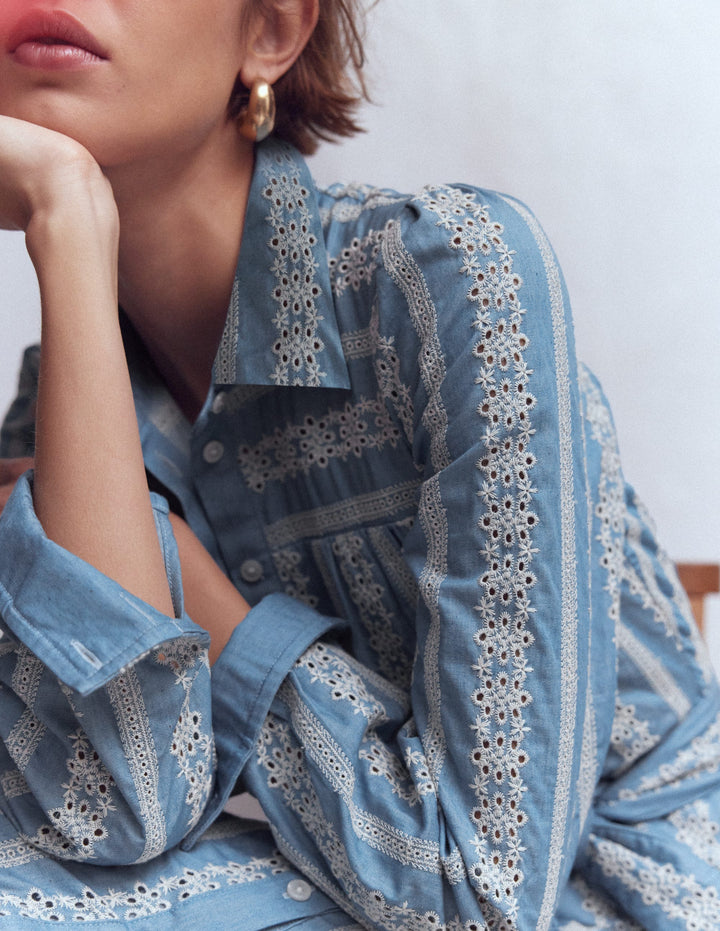 Ellie Maxi-Hemdblusenkleid aus Baumwolle-Lochstickerei Denim